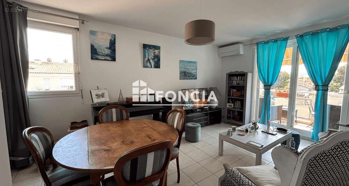 Appartement à HYERES