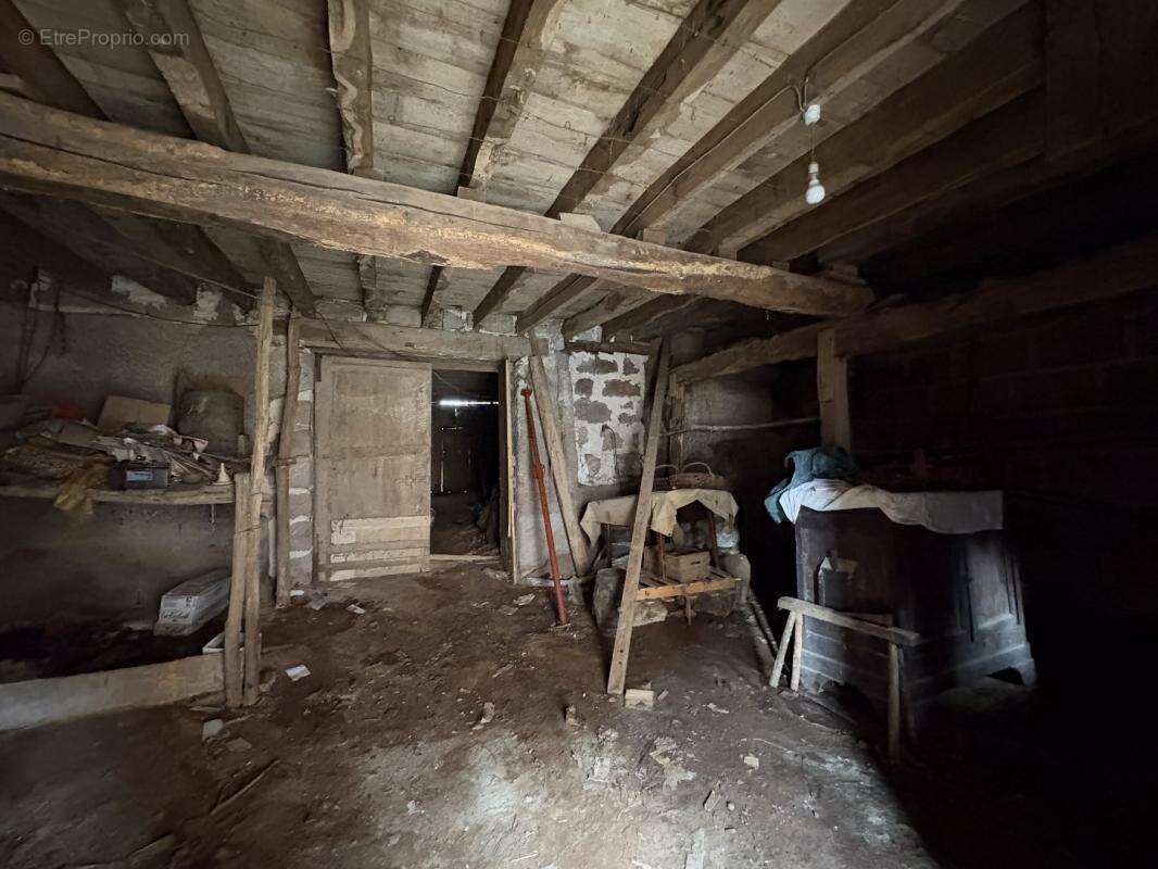 Maison à SAINT-AULAIRE