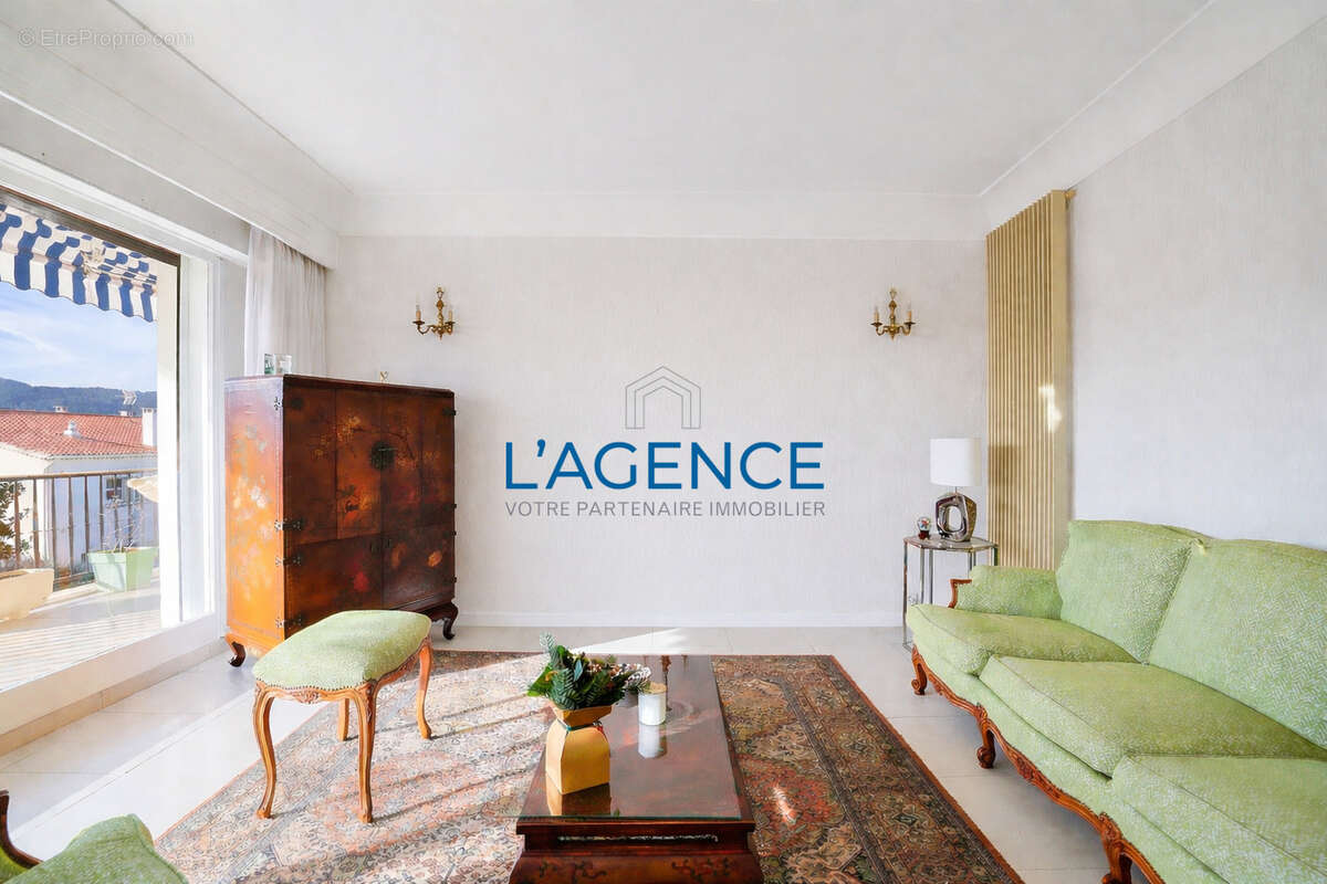 Appartement à HYERES