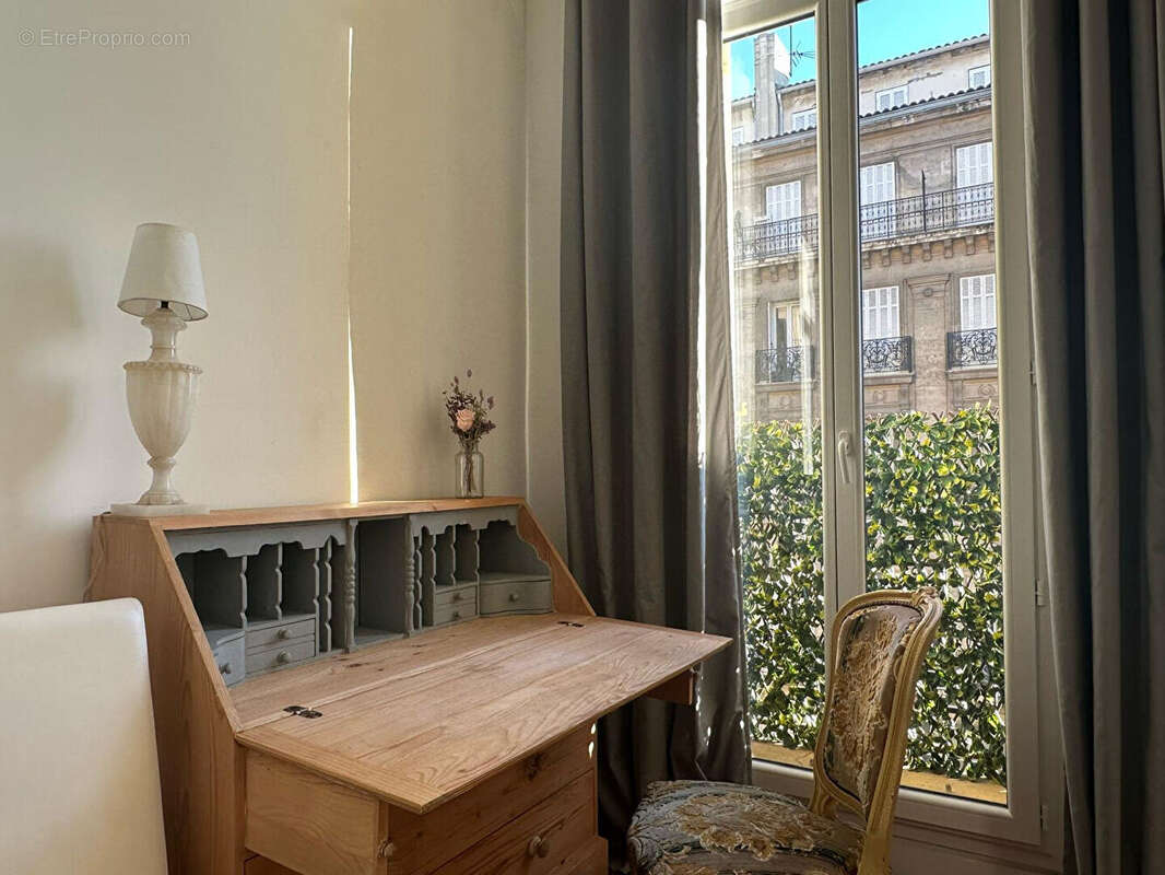 Appartement Marseille 4/5 pièce(s) 130 m2 - photo 13