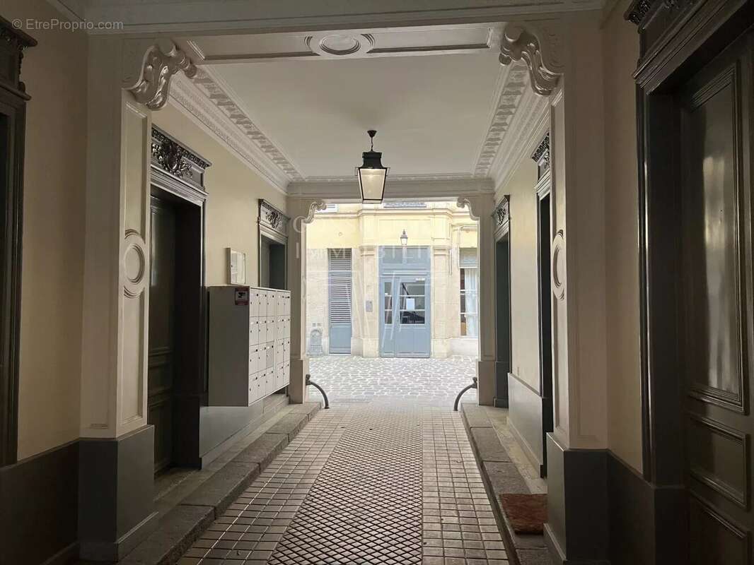 Appartement à PARIS-6E