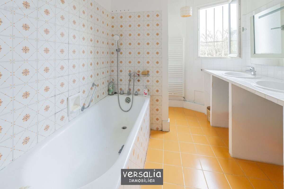Maison à VERSAILLES