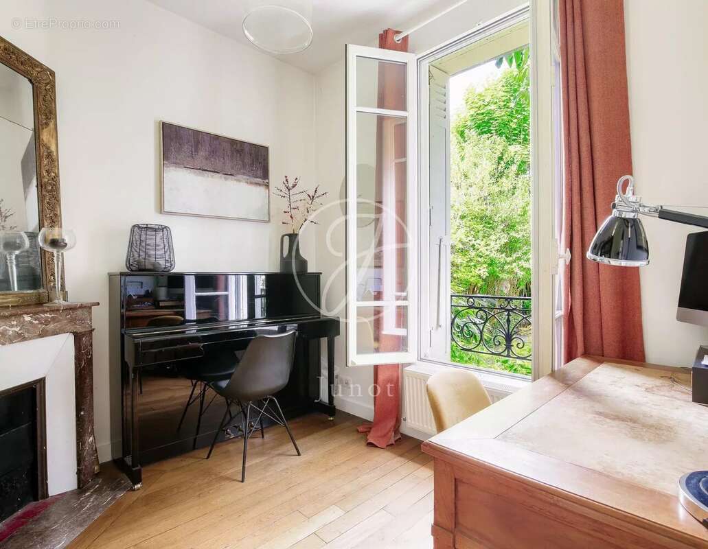 Maison à LE VESINET