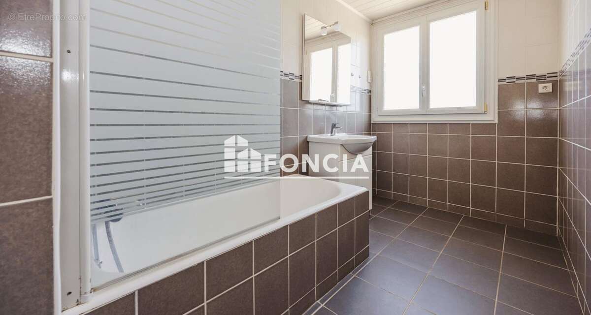 Appartement à BREAL-SOUS-MONTFORT