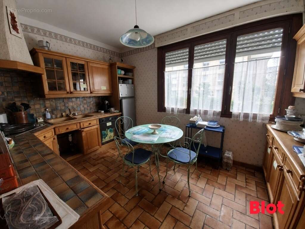Maison 223 m² à Saint-Malo  - photo 4