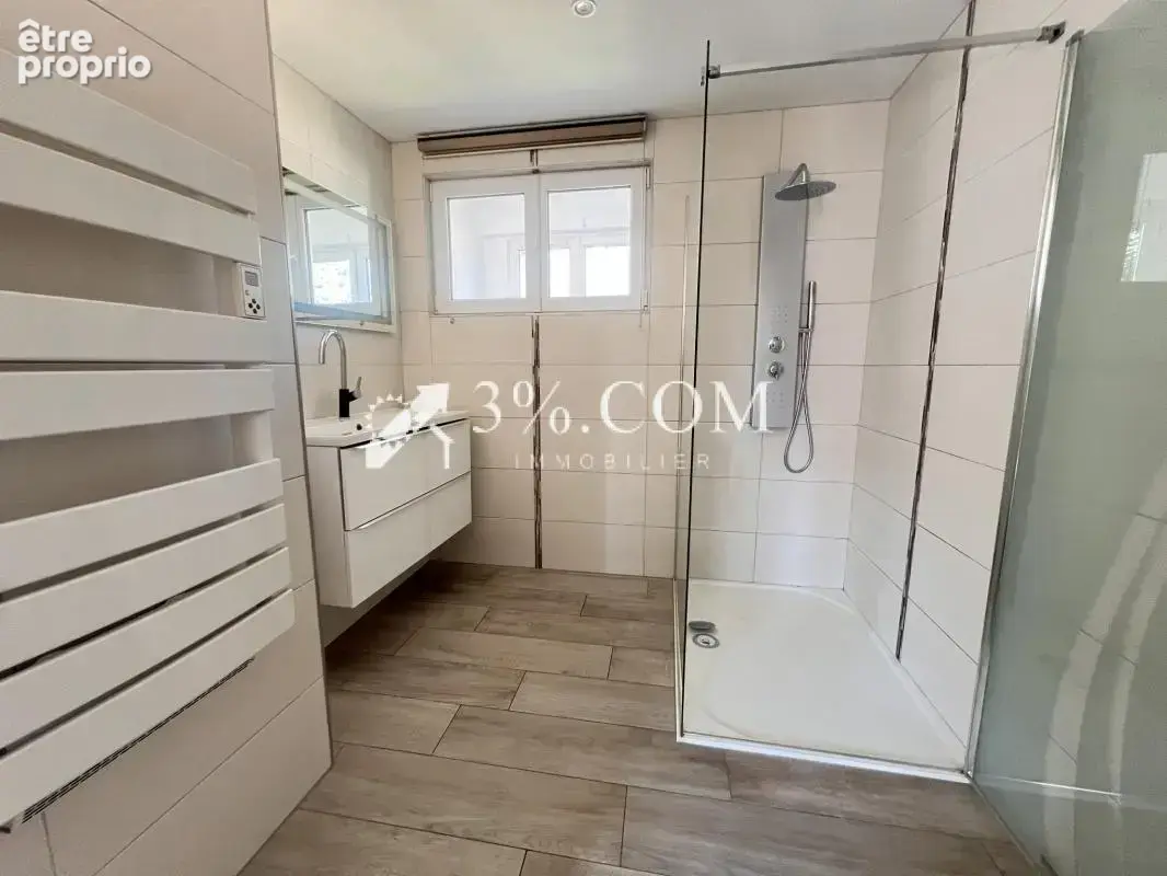 3%COM Magnifique appartement F3 87m2 rénové avec cave et gar - photo 6