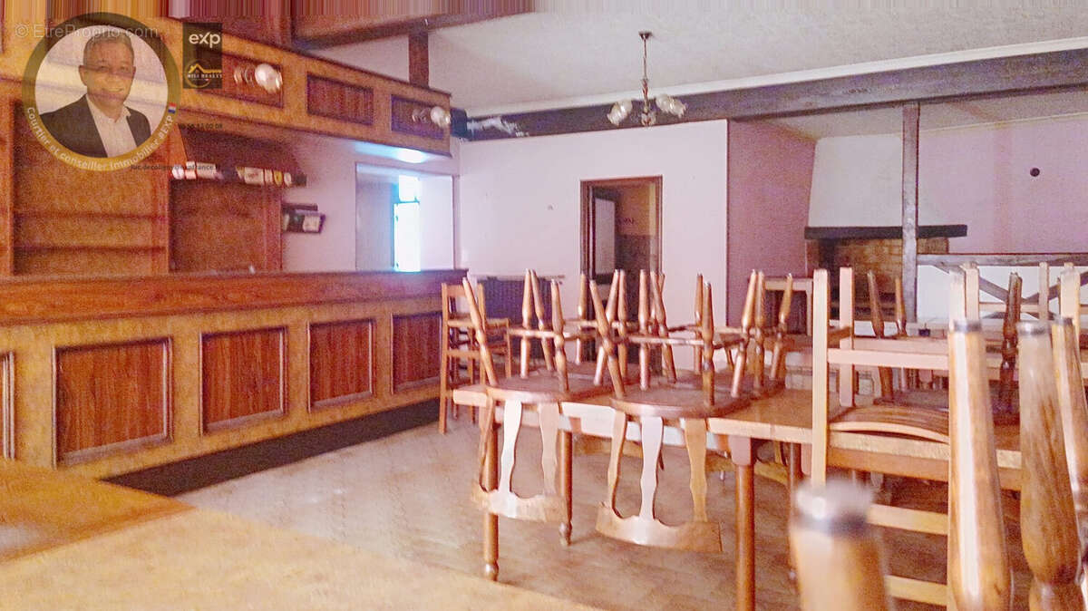 Salle de réception (RDC) - Appartement à CUISERY
