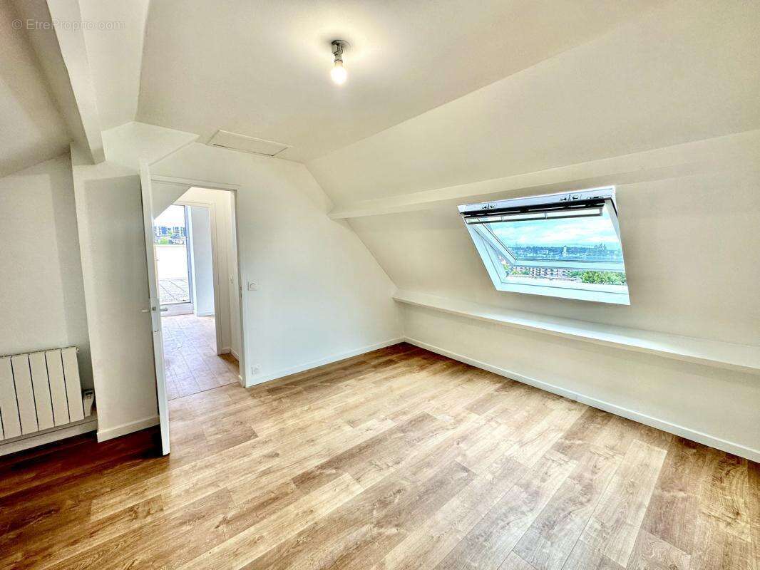 Appartement à FONTENAY-SOUS-BOIS