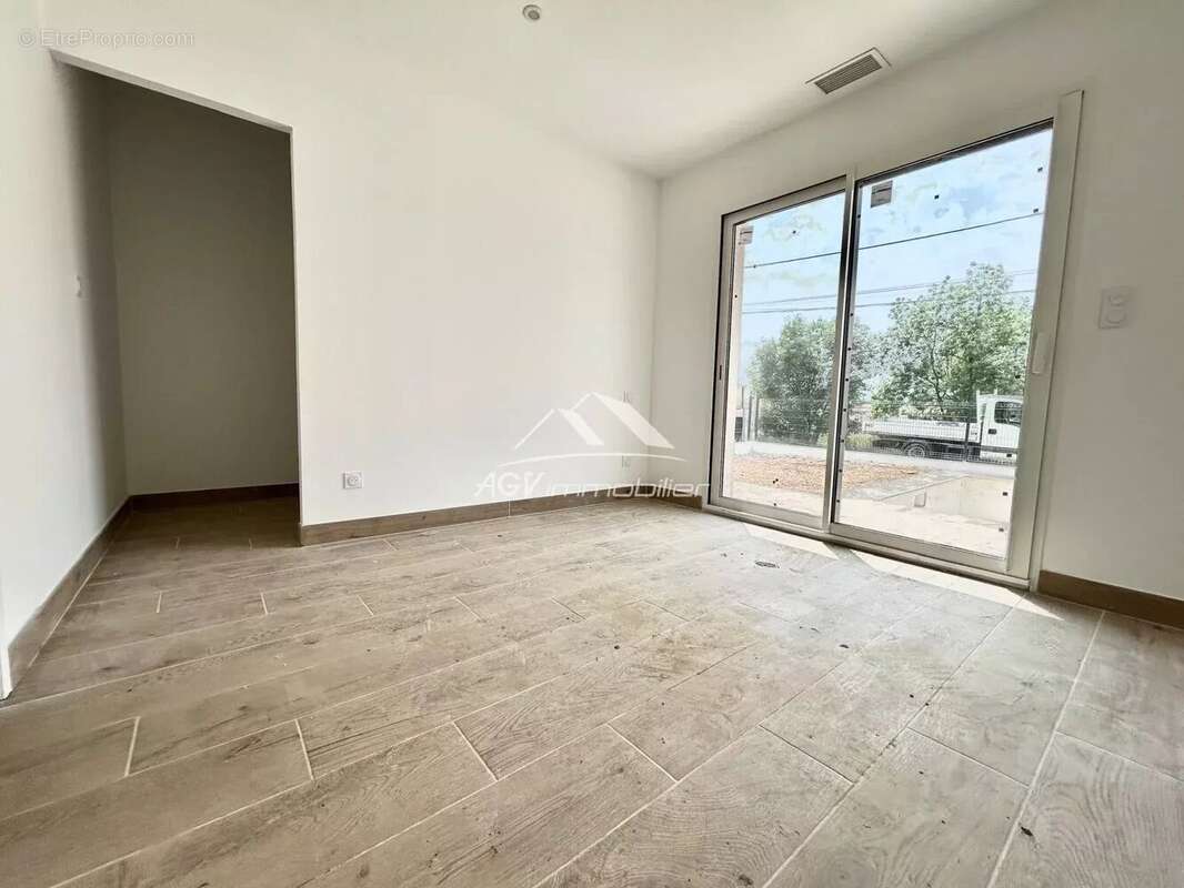 Maison à SAINT-MARTIN-DE-VALGALGUES