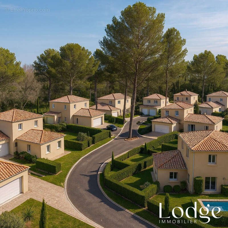 Terrain à MALLEMORT