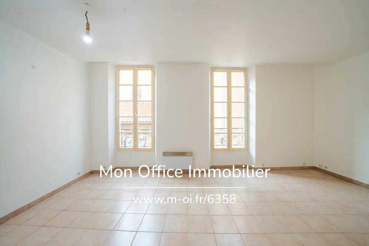 Appartement à MARSEILLE-2E
