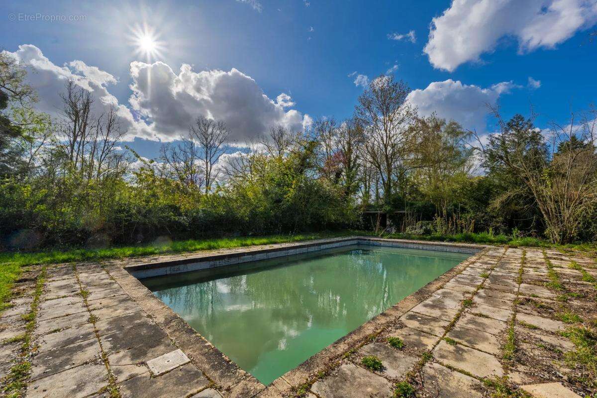 Maison à SOISY-SUR-SEINE