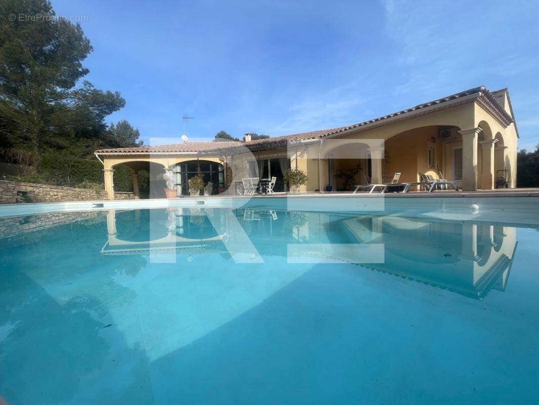 Maison à NIMES
