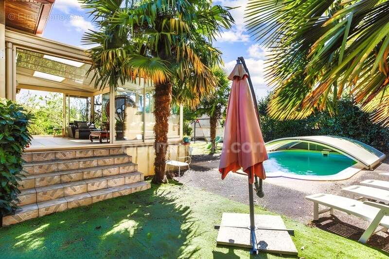 Maison à VERT-SAINT-DENIS