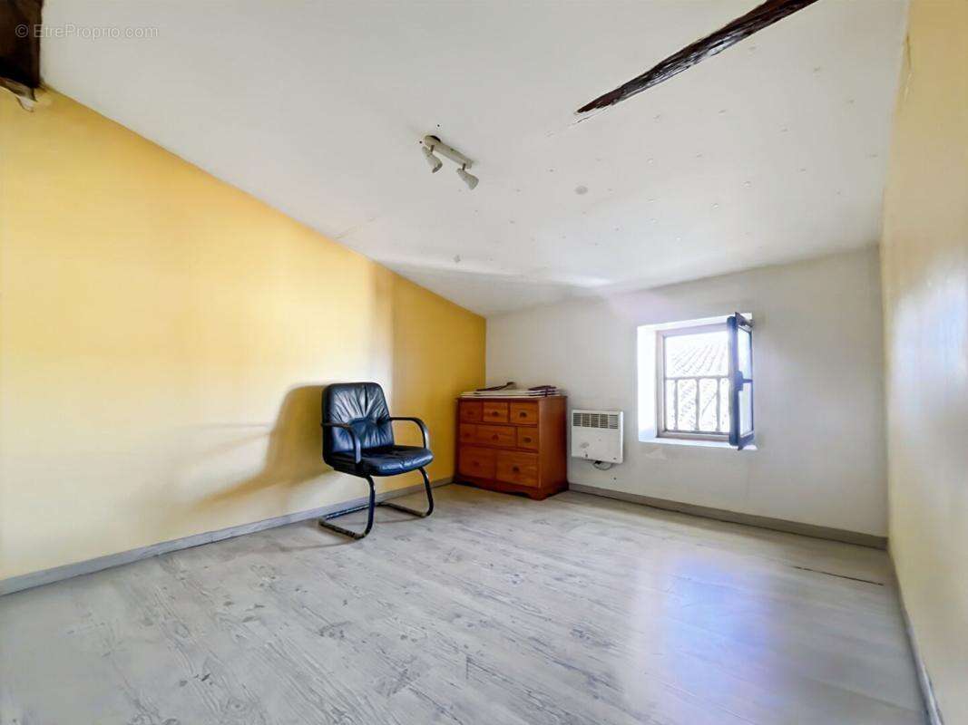 Exclusivité  maison de village à rénover 105 m²  3 chambres - photo 11