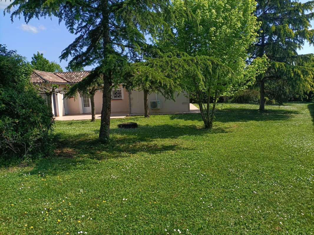 Maison à VAREN