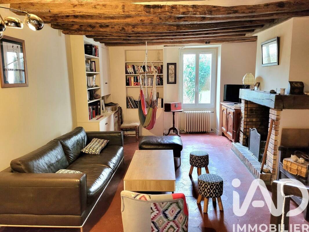 Photo 1 - Maison à BURES-SUR-YVETTE