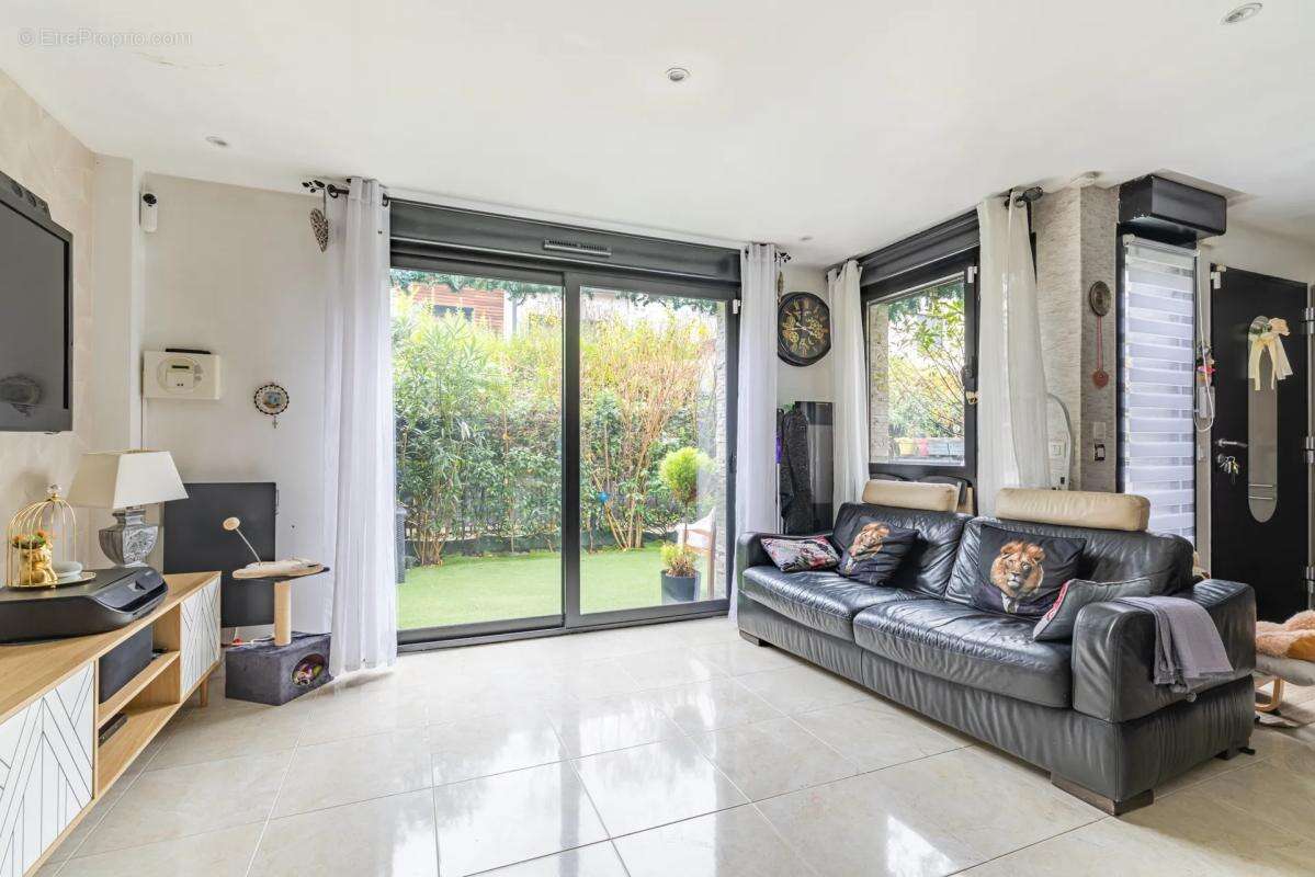 Appartement à ROMAINVILLE