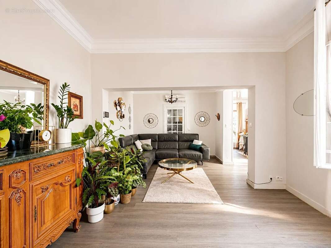 Belle maison de ville - photo 2