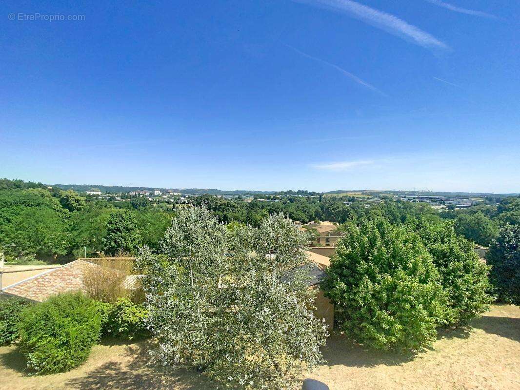 Appartement - 4 Chambres - Terrasse - Cave - Au calme - Proche toutes commodités - photo 7