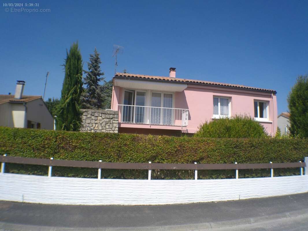 COGNAC A Vendre Maison surélevée - photo 2