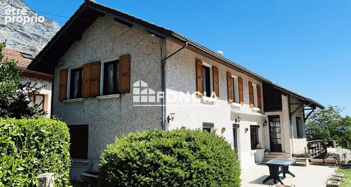 SAINT-PAUL-DE-VARCES – Maison individuelle avec vaste terrain de 3 143 m² et fort potentiel d'évolution - photo 2