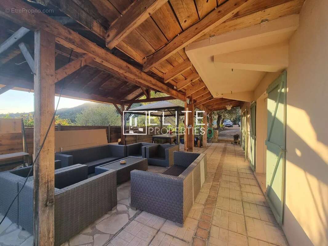 Maison à PEYMEINADE