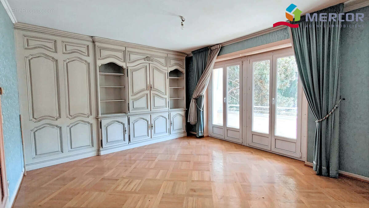 Salon - Appartement à STRASBOURG
