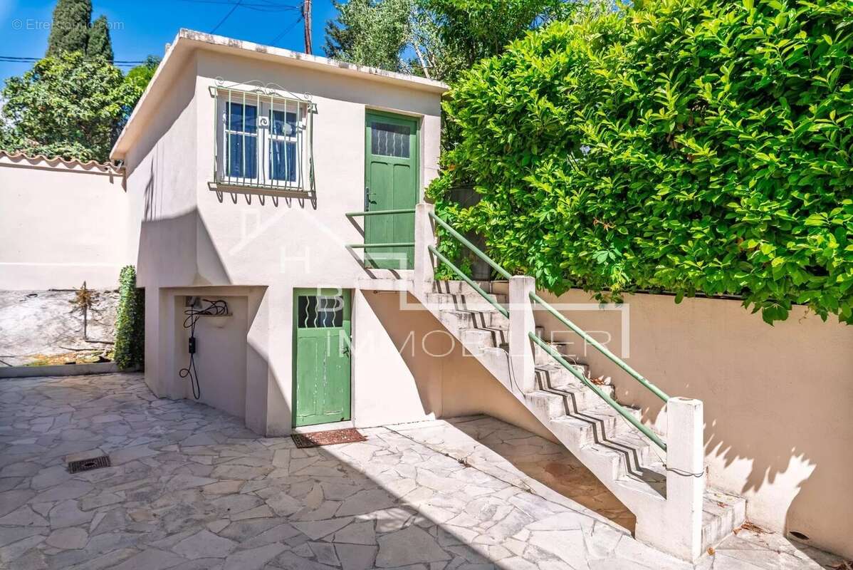 Maison 233 m² à Cagnes-Sur-Mer  - photo 24