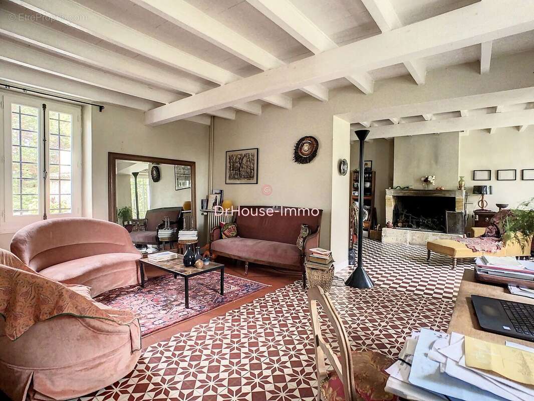 Maison à SAINT-EMILION