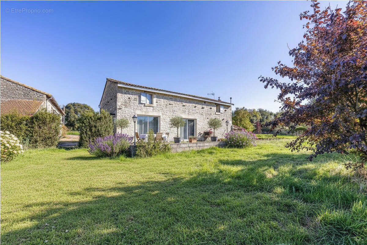 Maison à MELLE