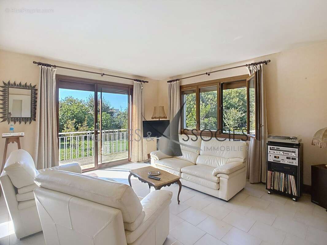 Maison à NIEUL-SUR-MER