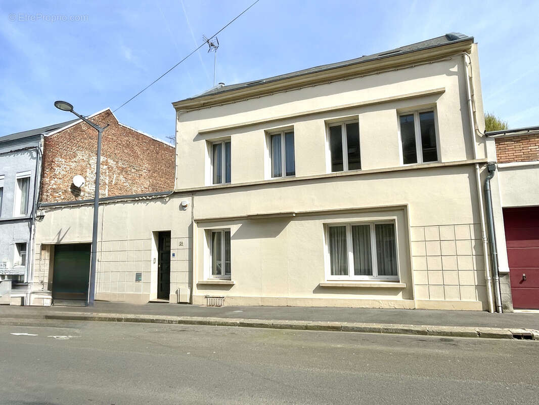 Maison à SAINT-QUENTIN