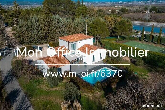 Maison à LE PUY-SAINTE-REPARADE