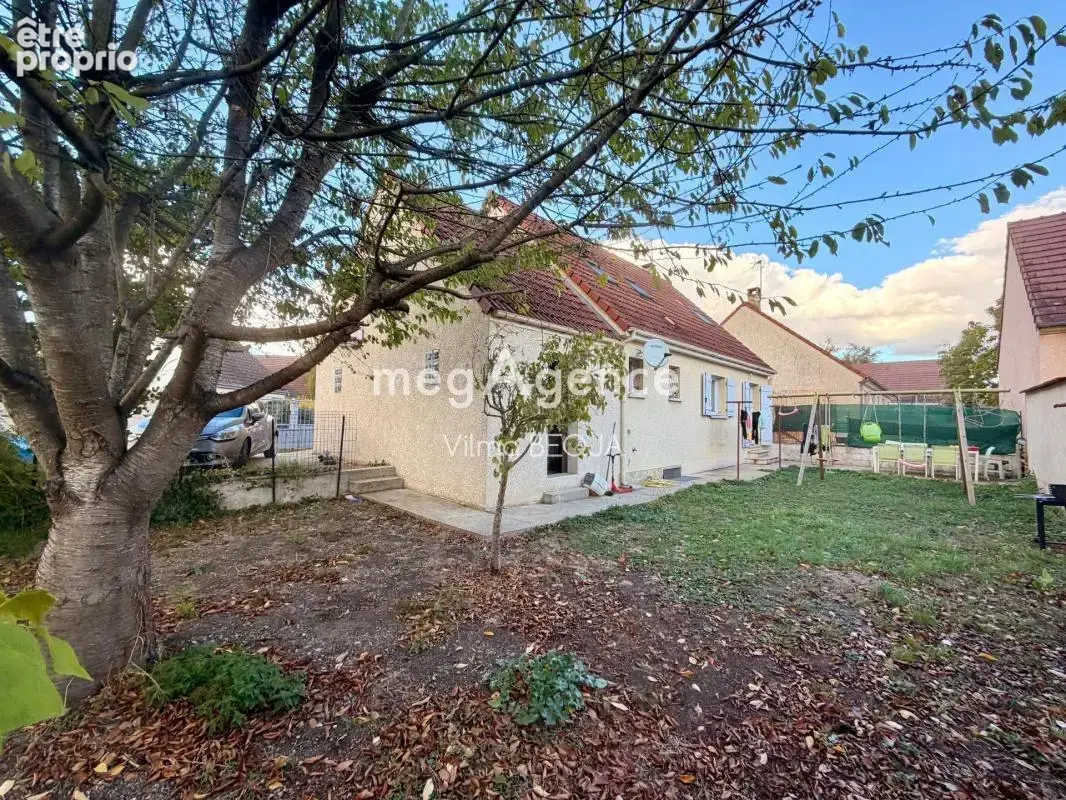 Pavillon 5 pièces avec jardin clos - photo 2