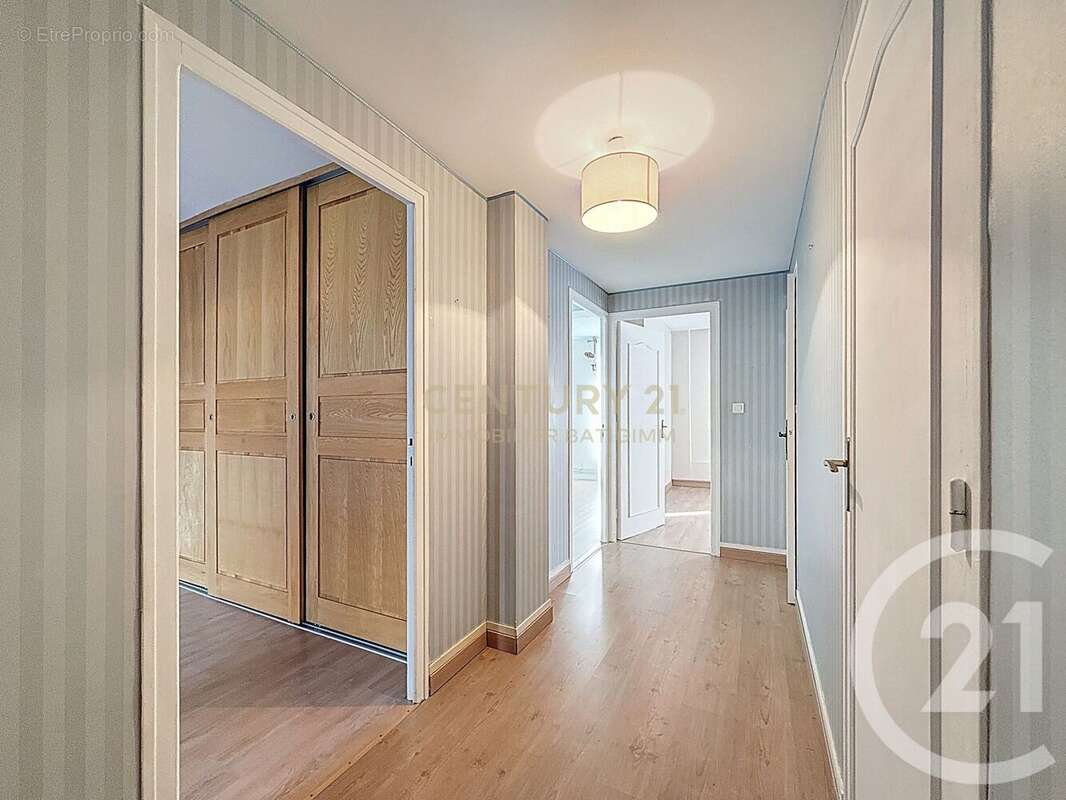 Maison à BOURGOIN-JALLIEU