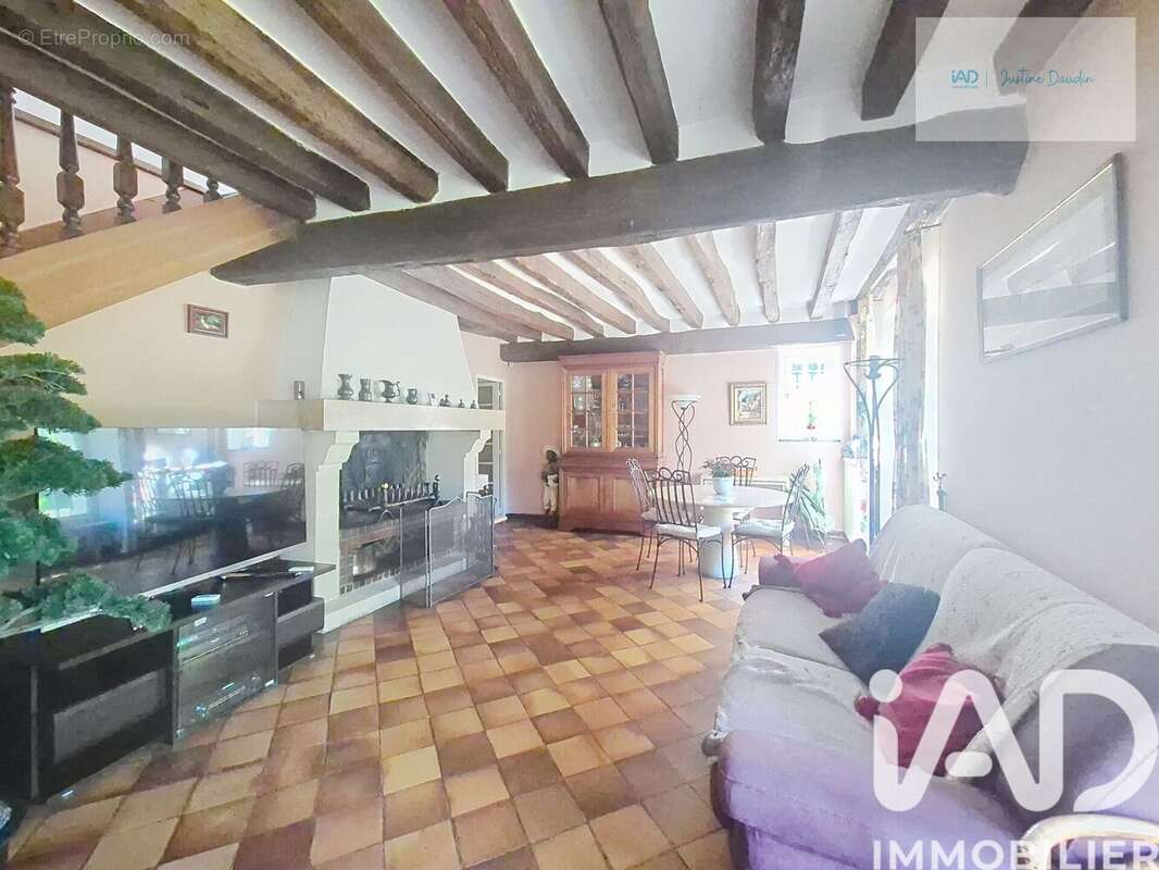 Photo 9 - Maison à LE COUDRAY-MONTCEAUX