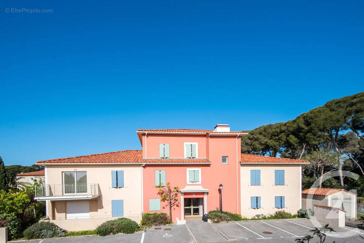 Appartement 66 m² à Antibes  - photo 12