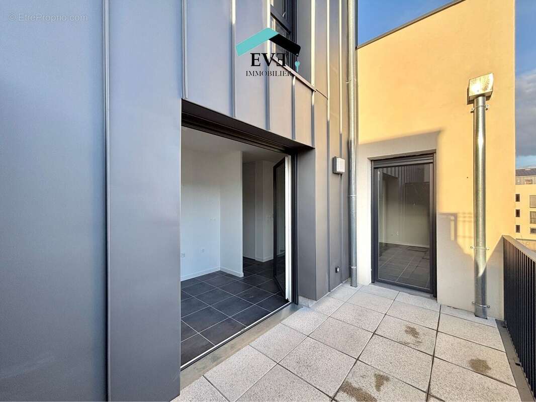 Appartement à PONT-DE-CHERUY