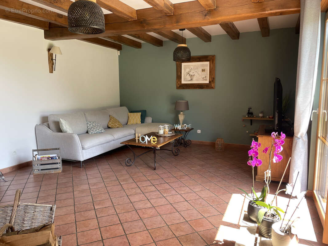 Maison à SAINTE-GENEVIEVE