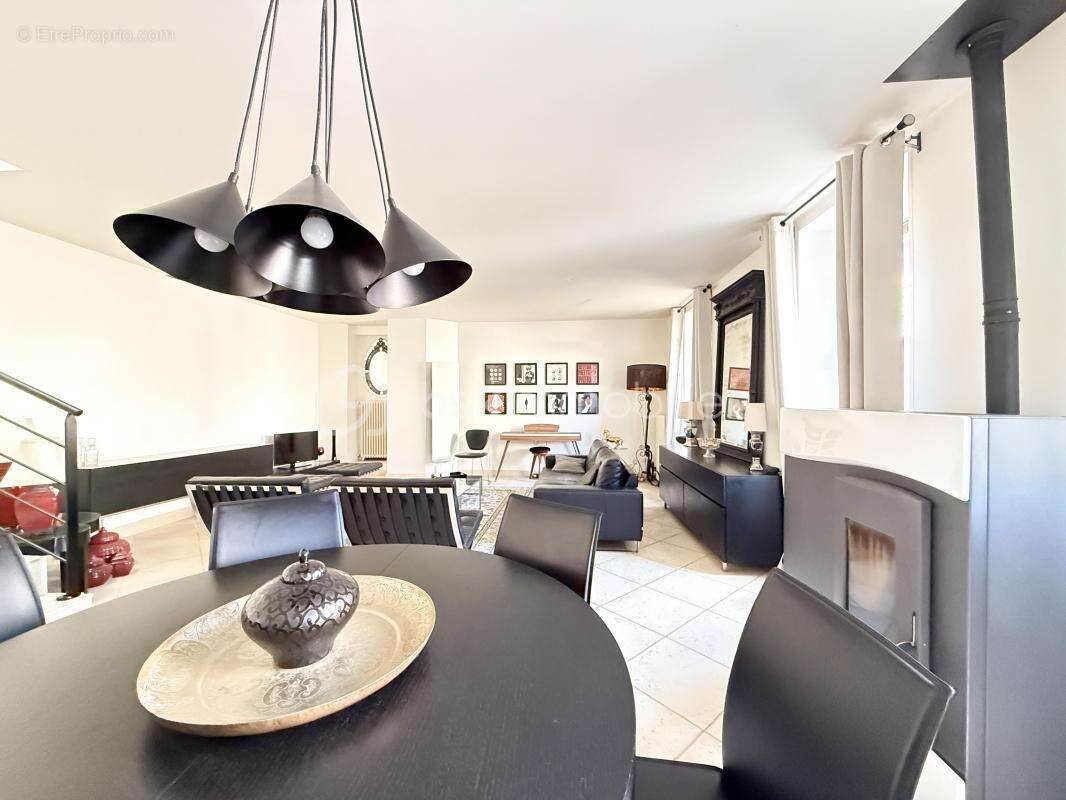 Maison à VELARS-SUR-OUCHE