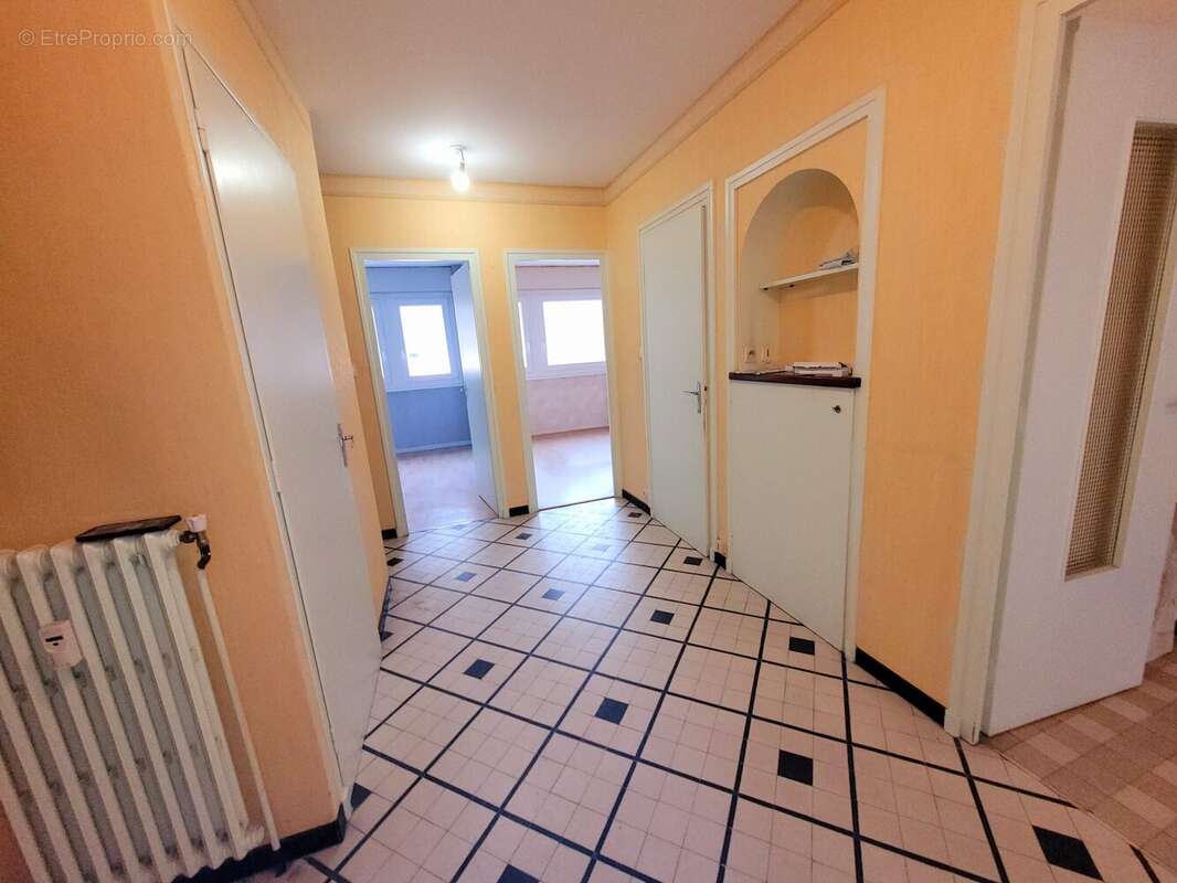 Appartement à SAINT-JEAN-DE-MAURIENNE