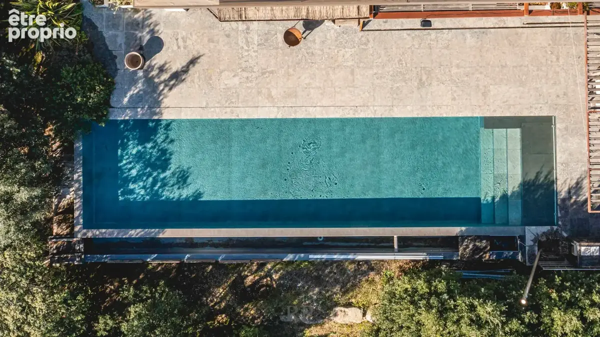 Maison contemporaine avec vue et piscine à débordement - photo 4