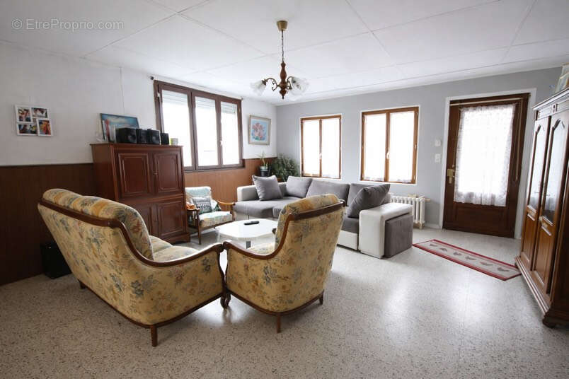 Maison à PONT-SAINTE-MAXENCE