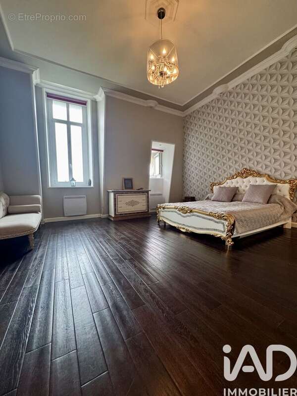 Appartement 140 m² à Compans  - photo 9