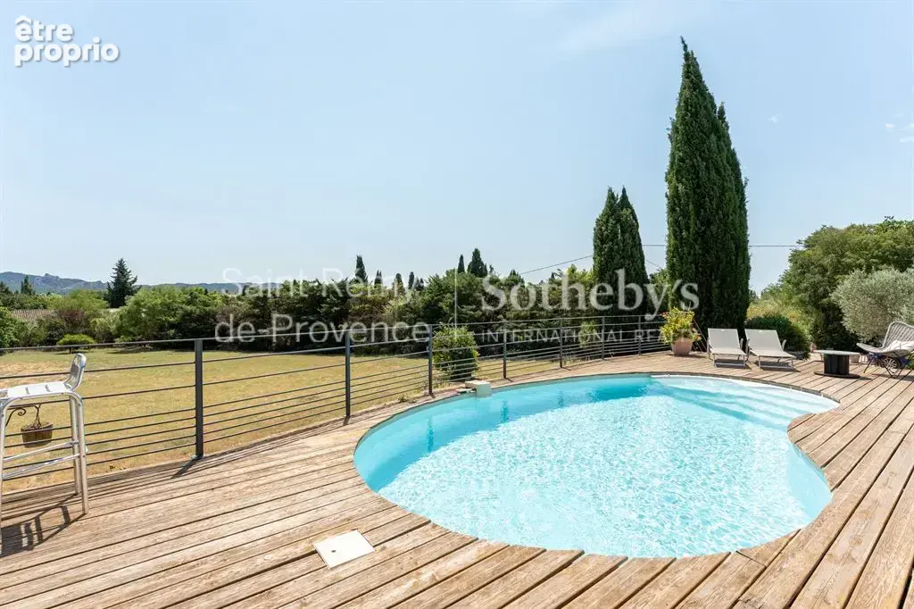 Propriété de plain pied avec piscine à Saint Rémy de Provence, vue sur les Alpilles - photo 5