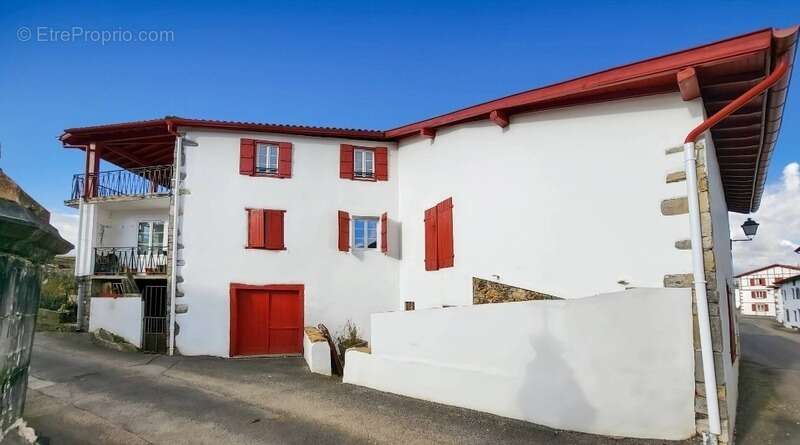 Appartement à IHOLDY