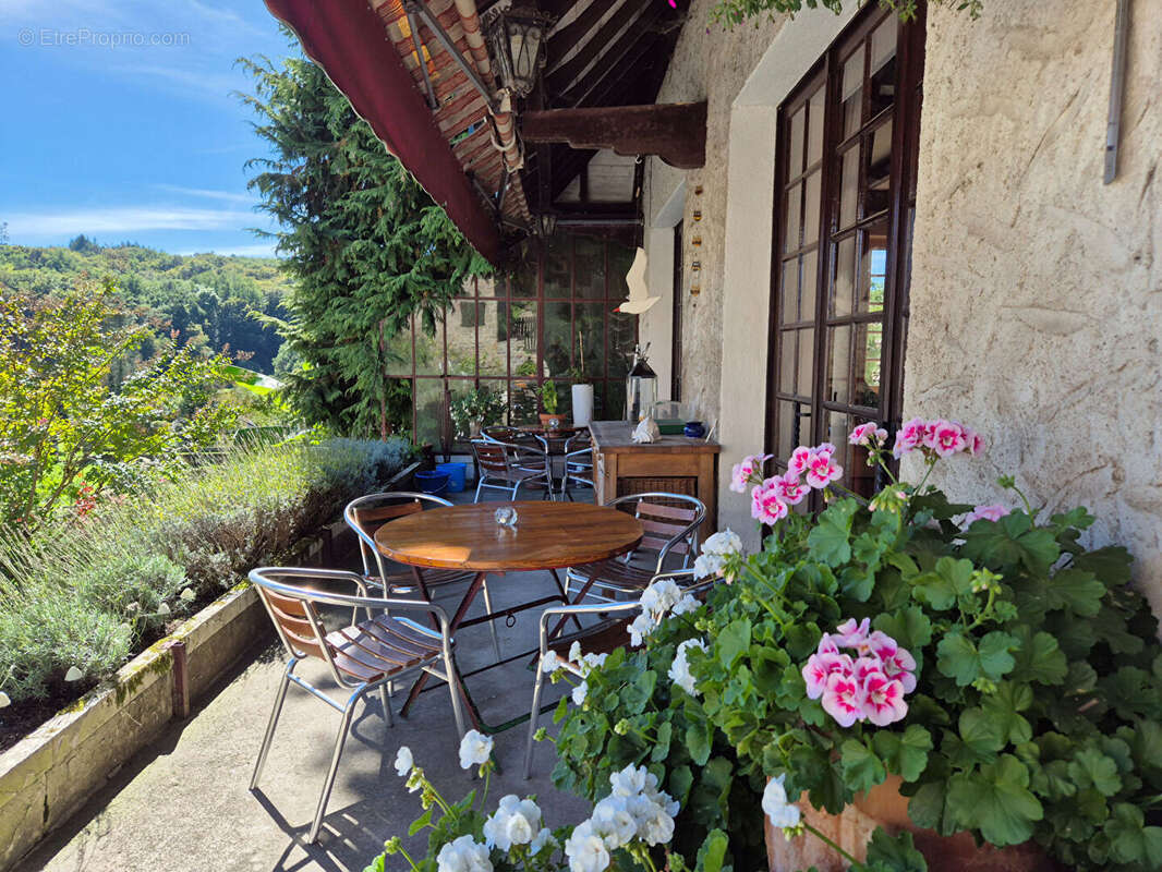 Appartement à SAINT-CIRGUES-LA-LOUTRE