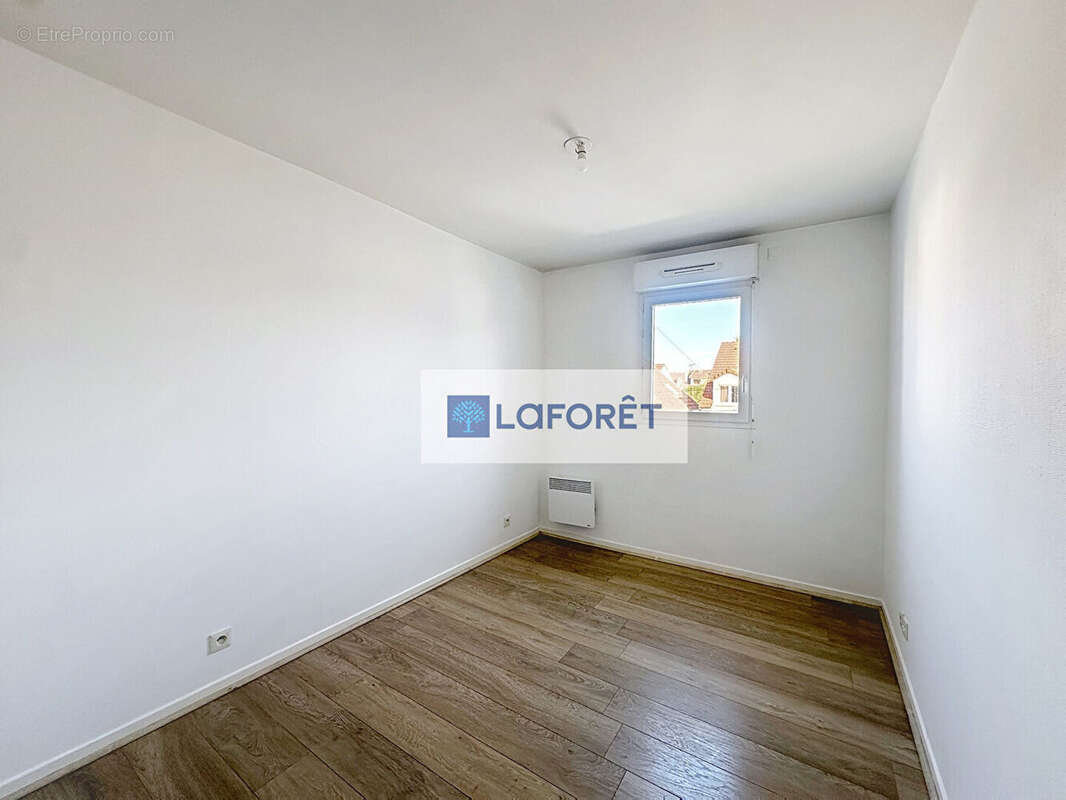 Appartement à SARTROUVILLE