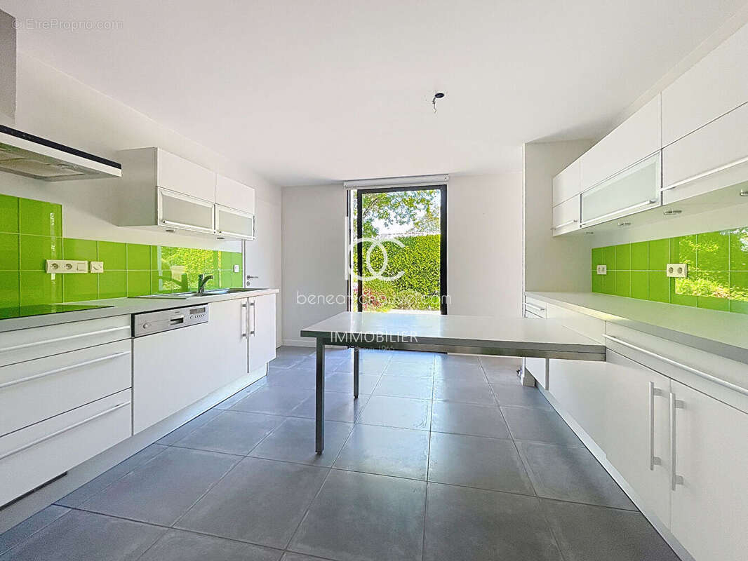 Maison d'architecte de 186.32 m² - Havre de paix à Vannes - photo 6